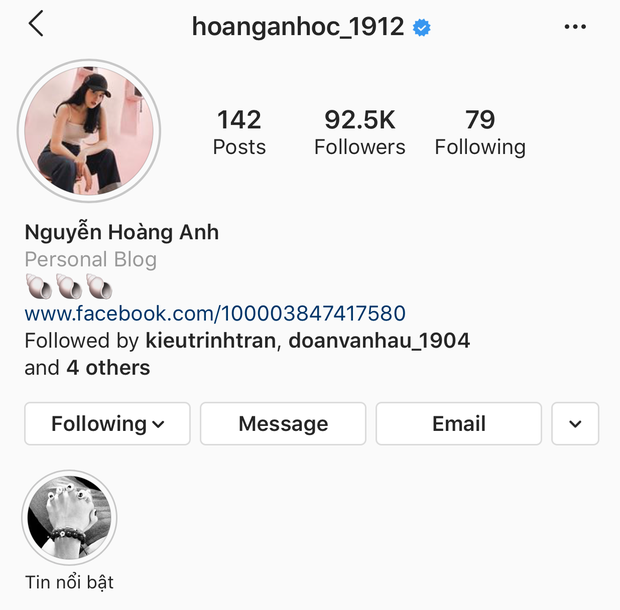 Xôn xao tin đồn Văn Hậu và bạn gái chia tay khi cả hai cùng xóa 'sạch sành sanh' ảnh chung cũng như stories có liên quan đến đối phương - 1 Xôn xao tin đồn Văn Hậu và bạn gái chia tay khi cả hai cùng xóa 'sạch sành sanh' ảnh chung cũng như stories có liên quan đến đối phương - 1