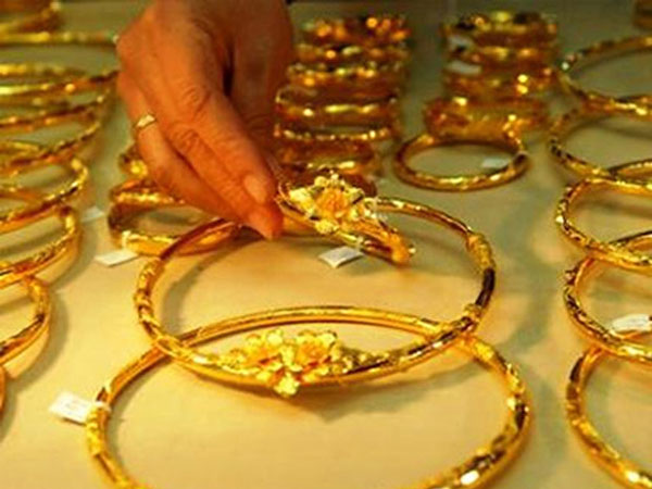 Giá vàng hôm nay 12/9: Giảm sâu, chờ tiếp sức Giá vàng hôm nay 12/9: Giảm sâu, chờ tiếp sức