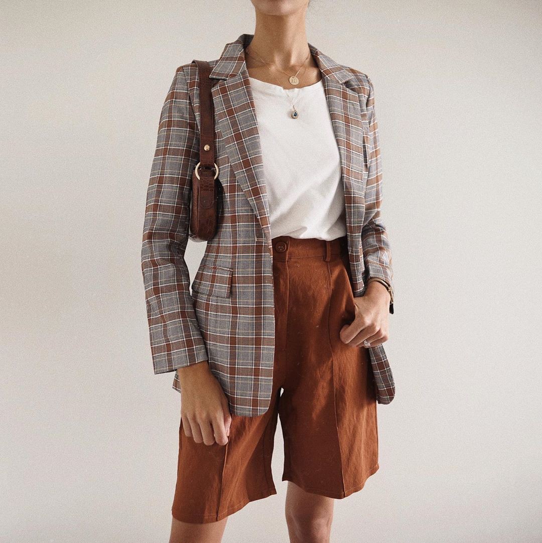 Trẻ hóa chiếc blazer quen thuộc bằng 5 cách mix đồ siêu dễ, nàng công sở học ngay để đầu tuần diện đi làm - 3 Trẻ hóa chiếc blazer quen thuộc bằng 5 cách mix đồ siêu dễ, nàng công sở học ngay để đầu tuần diện đi làm - 3