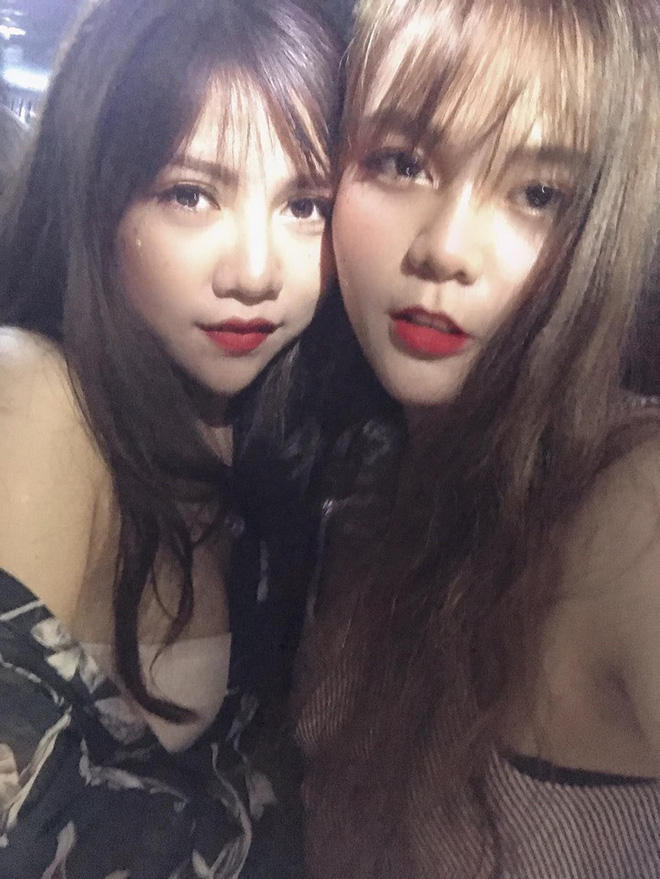Đôi bạn thân càng lớn càng giống nhau khiến dân mạng trầm trồ: Đúng là gái xinh chỉ chơi với gái xinh! - 3 Đôi bạn thân càng lớn càng giống nhau khiến dân mạng trầm trồ: Đúng là gái xinh chỉ chơi với gái xinh! - 3