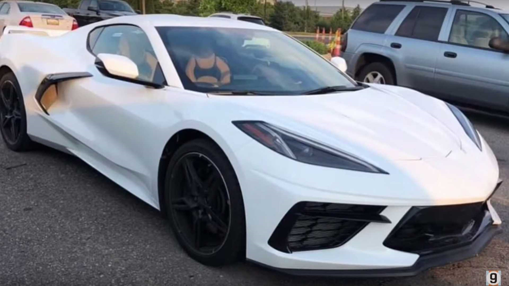 Giá của Corvette C8 2020 thực sự 'rẻ đến vô lý' dù ở thị trường nào - 11 Giá của Corvette C8 2020 thực sự 'rẻ đến vô lý' dù ở thị trường nào - 11