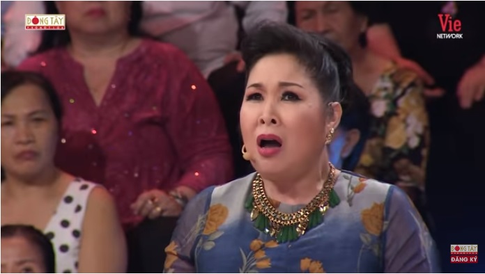 Hồng Vân: 'Nhờ chồng Cẩm Ly mà tôi có ngày hôm nay, có nhà cửa, xe cộ nên giờ bảo làm gì tôi cũng làm' - 1 Hồng Vân: 'Nhờ chồng Cẩm Ly mà tôi có ngày hôm nay, có nhà cửa, xe cộ nên giờ bảo làm gì tôi cũng làm' - 1