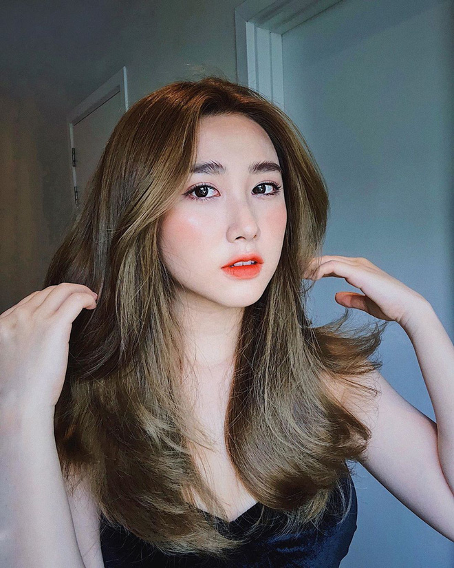 Bạn gái cũ thủ môn Bùi Tiến Dũng bất ngờ xuất hiện trên báo Trung, được khen 'xinh kiểu em gái nhà bên' - 11 Bạn gái cũ thủ môn Bùi Tiến Dũng bất ngờ xuất hiện trên báo Trung, được khen 'xinh kiểu em gái nhà bên' - 11