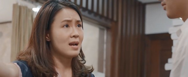 Bé gái Hoa Hồng Trên Ngực Trái thổn thức: "Con sắp chết mà bố mẹ còn đòi bỏ nhau!" - 4 Bé gái Hoa Hồng Trên Ngực Trái thổn thức: "Con sắp chết mà bố mẹ còn đòi bỏ nhau!" - 4
