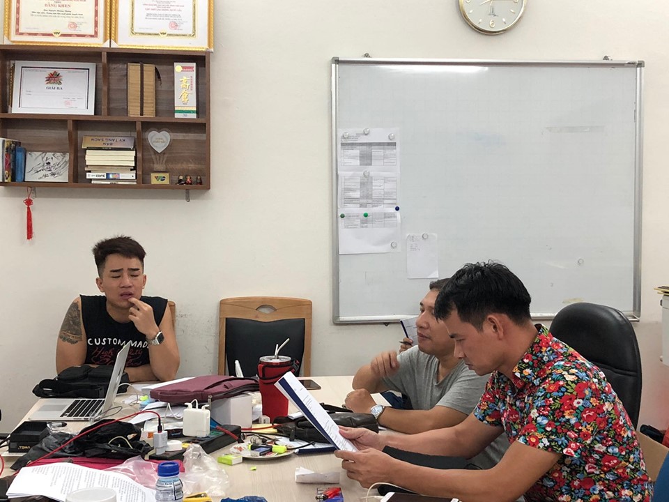 Xôn xao trước hình ảnh dàn Táo quân tập luyện sớm dù 4 tháng nữa mới đến Tết Nguyên Đán - 8 Xôn xao trước hình ảnh dàn Táo quân tập luyện sớm dù 4 tháng nữa mới đến Tết Nguyên Đán - 8