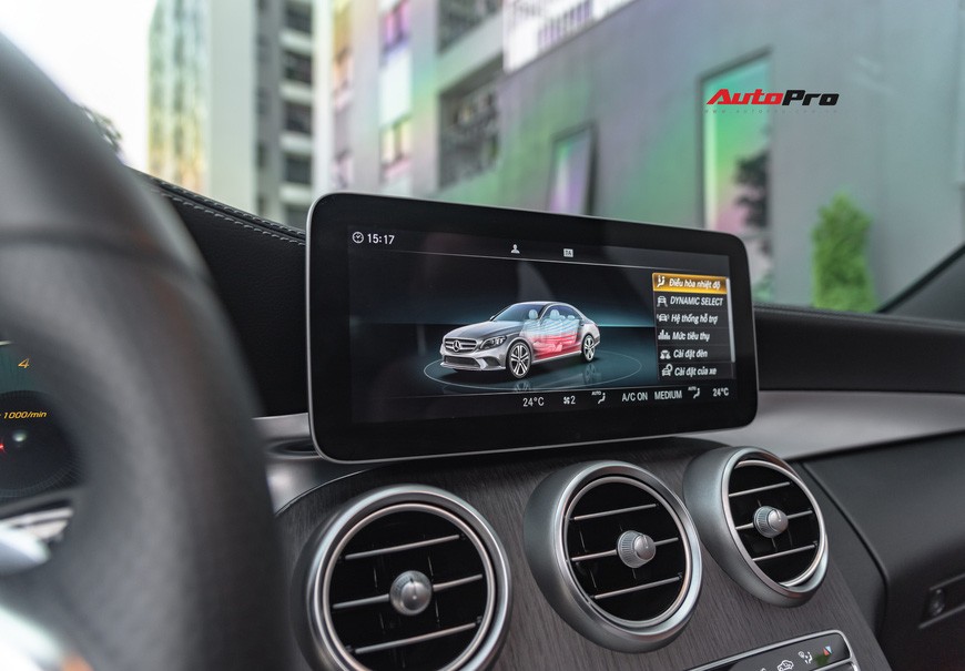 Đại gia Quảng Ninh bán Mercedes-Benz C300 AMG 2019 chỉ sau 6 tháng đăng kí với giá bất ngờ - 11 Đại gia Quảng Ninh bán Mercedes-Benz C300 AMG 2019 chỉ sau 6 tháng đăng kí với giá bất ngờ - 11