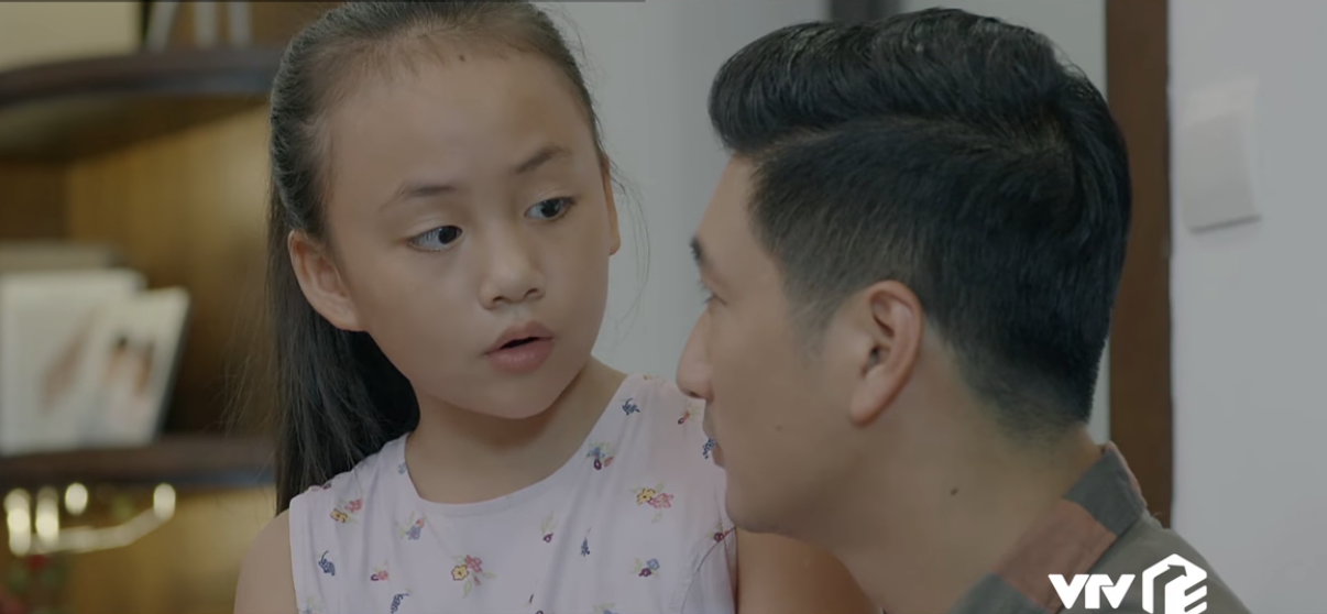 'Hoa hồng trên ngực trái' có biến: Fan hoang mang tột độ xem cảnh Thái tình tứ với vợ giữa đêm - 4 'Hoa hồng trên ngực trái' có biến: Fan hoang mang tột độ xem cảnh Thái tình tứ với vợ giữa đêm - 4