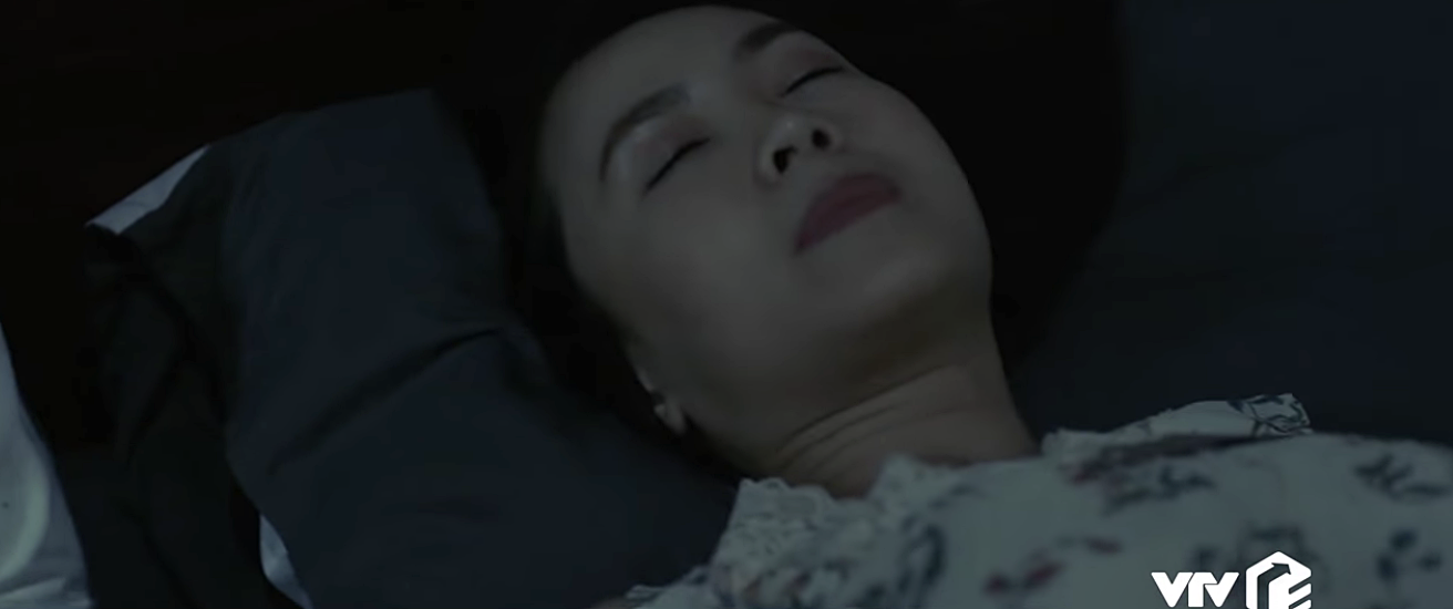 'Hoa hồng trên ngực trái' có biến: Fan hoang mang tột độ xem cảnh Thái tình tứ với vợ giữa đêm - 1 'Hoa hồng trên ngực trái' có biến: Fan hoang mang tột độ xem cảnh Thái tình tứ với vợ giữa đêm - 1