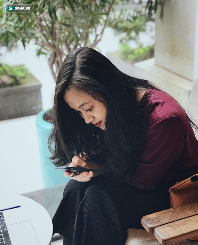 Bị học sinh quay lén khi ngẫu hứng hát giữa lớp, cô giáo bỗng nổi khắp MXH - 9 Bị học sinh quay lén khi ngẫu hứng hát giữa lớp, cô giáo bỗng nổi khắp MXH - 9