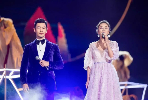 Đây là 'thâm cung bí sử' nguyên do Angela Baby và Huỳnh Hiểu Minh nhất quyết không lộ diện bên nhau trong sự kiện Trung Thu - 1 Đây là 'thâm cung bí sử' nguyên do Angela Baby và Huỳnh Hiểu Minh nhất quyết không lộ diện bên nhau trong sự kiện Trung Thu - 1
