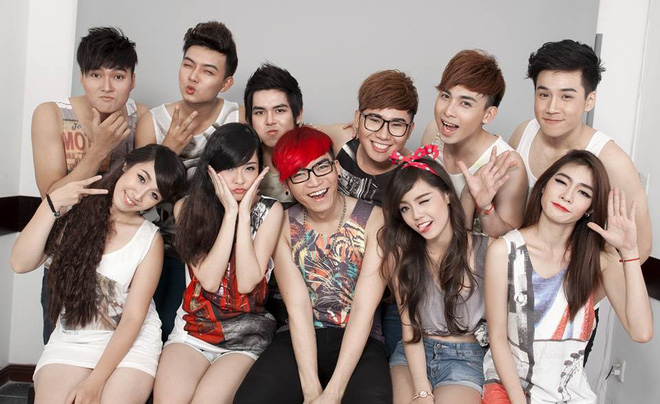 Ba nhóm hài đình đám một thời giờ ra sao: FAP TV đạt nút kim cương Youtube, còn lại đều 'tan đàn xẻ nghé'? - 1 Ba nhóm hài đình đám một thời giờ ra sao: FAP TV đạt nút kim cương Youtube, còn lại đều 'tan đàn xẻ nghé'? - 1