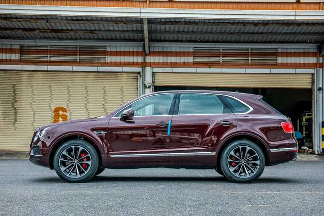 Khám phá cách ‘chơi’ Bentley Bentayga hàng độc của đại gia Việt - 1 Khám phá cách ‘chơi’ Bentley Bentayga hàng độc của đại gia Việt - 1