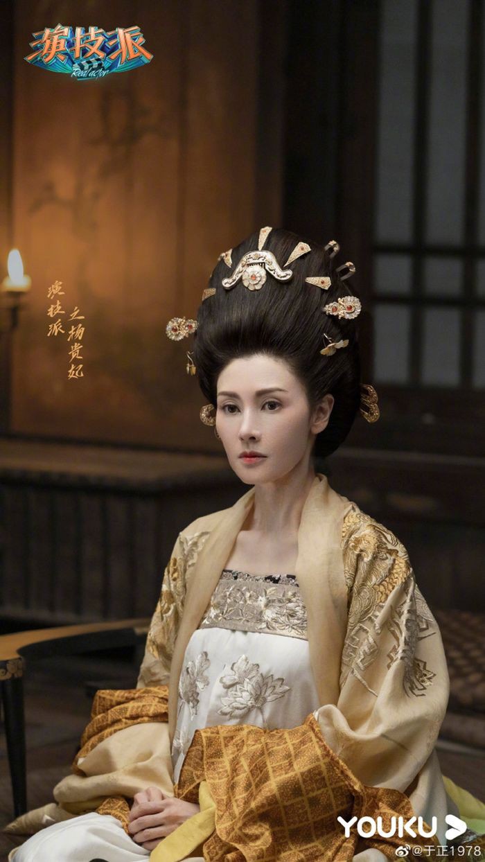 'Bệnh ngôi sao' tái phát, Trương Bá Chi bị Hoa hậu đẹp nhất Hồng Kông và Vu Chính thẳng tay 'đá' khỏi show 'Bệnh ngôi sao' tái phát, Trương Bá Chi bị Hoa hậu đẹp nhất Hồng Kông và Vu Chính thẳng tay 'đá' khỏi show