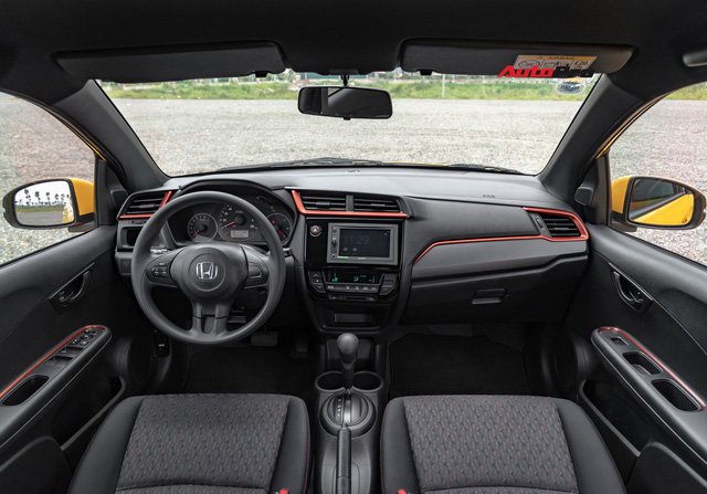 Một ngày sống trọn với Honda Brio: Phát hiện 10 điều cần biết trước khi mua, nhược điểm thứ 2 gây tranh cãi - 10 Một ngày sống trọn với Honda Brio: Phát hiện 10 điều cần biết trước khi mua, nhược điểm thứ 2 gây tranh cãi - 10