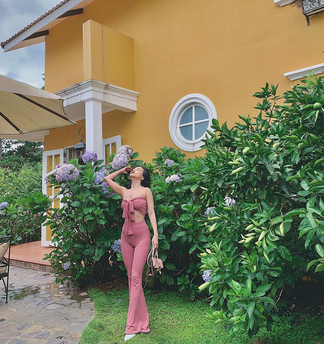 Thời trang của Sĩ Thanh: thừa lòe loẹt và hở hang nhưng lại thiếu hoàn toàn sự tinh tế - 5 Thời trang của Sĩ Thanh: thừa lòe loẹt và hở hang nhưng lại thiếu hoàn toàn sự tinh tế - 5