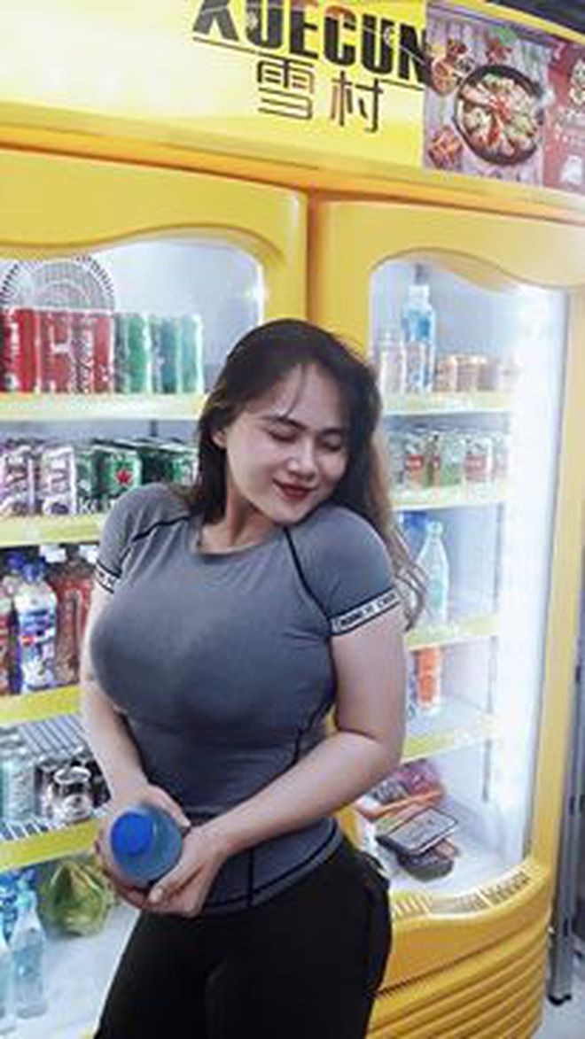 Nữ sinh có vòng ngực 'ngoại cỡ' 100cm sở hữu gout thời trang nóng bỏng hết nấc, block thẳng tay những anh chàng hay gạ gẫm - 5 Nữ sinh có vòng ngực 'ngoại cỡ' 100cm sở hữu gout thời trang nóng bỏng hết nấc, block thẳng tay những anh chàng hay gạ gẫm - 5