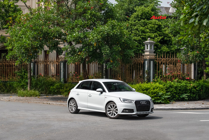 Cảm nhận nhanh Audi A1 S-line 2016: Có gì sau mức giá ngang ngửa Toyota Altis? - 20 Cảm nhận nhanh Audi A1 S-line 2016: Có gì sau mức giá ngang ngửa Toyota Altis? - 20