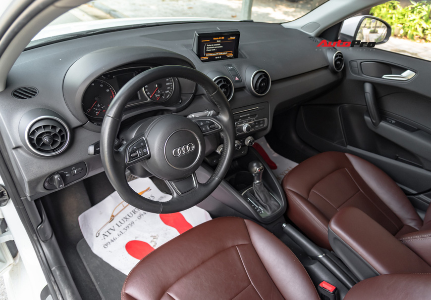 Cảm nhận nhanh Audi A1 S-line 2016: Có gì sau mức giá ngang ngửa Toyota Altis? - 10 Cảm nhận nhanh Audi A1 S-line 2016: Có gì sau mức giá ngang ngửa Toyota Altis? - 10