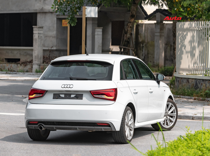 Cảm nhận nhanh Audi A1 S-line 2016: Có gì sau mức giá ngang ngửa Toyota Altis? - 5 Cảm nhận nhanh Audi A1 S-line 2016: Có gì sau mức giá ngang ngửa Toyota Altis? - 5
