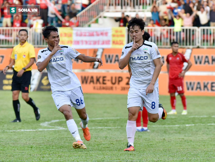 Trò cưng thầy Park 'nổ' hat-trick, HAGL thắng lớn trước ngày hội quân ở ĐTQG - 1 Trò cưng thầy Park 'nổ' hat-trick, HAGL thắng lớn trước ngày hội quân ở ĐTQG - 1
