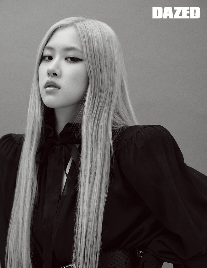 Jennie, Lisa, Rosé khi 'solo' bìa tạp chí: Cùng đổi style cool ngầu, sắc lạnh nhưng ai mới là người nổi bật nhất? - 4 Jennie, Lisa, Rosé khi 'solo' bìa tạp chí: Cùng đổi style cool ngầu, sắc lạnh nhưng ai mới là người nổi bật nhất? - 4