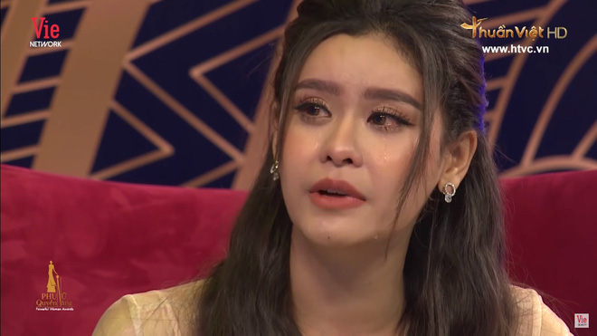 Trương Quỳnh Anh bật khóc: 'Đến với Tim, tôi mất tất cả mọi thứ, mất quản lý, bạn bè, cha mẹ' - 3 Trương Quỳnh Anh bật khóc: 'Đến với Tim, tôi mất tất cả mọi thứ, mất quản lý, bạn bè, cha mẹ' - 3