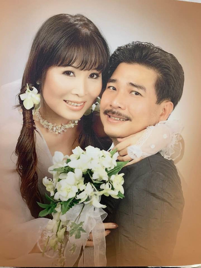 Ảnh cưới hiếm của nghệ sĩ Hoài Linh, Thu Minh và các sao Việt - 7 Ảnh cưới hiếm của nghệ sĩ Hoài Linh, Thu Minh và các sao Việt - 7