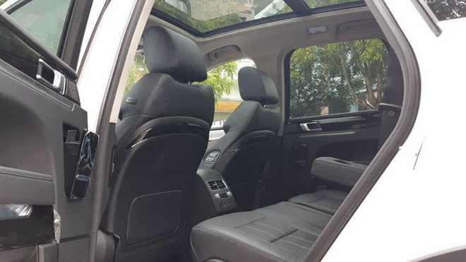 Zotye Z8 thêm phiên bản 7 chỗ tại Việt Nam: Động cơ mạnh hơn Mercedes GLC 250, giá 758 triệu đồng - 7 Zotye Z8 thêm phiên bản 7 chỗ tại Việt Nam: Động cơ mạnh hơn Mercedes GLC 250, giá 758 triệu đồng - 7