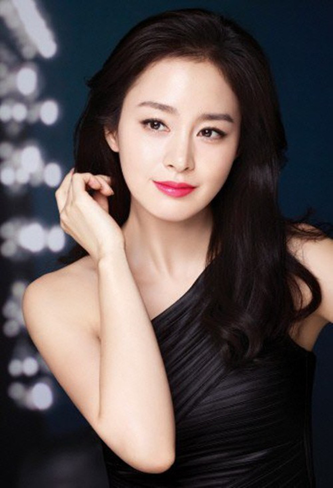 Nhan sắc thật của Kim Tae Hee hồi học đại học: Thần thánh đến mức nào mà khiến cả trường bị choáng? - 6 Nhan sắc thật của Kim Tae Hee hồi học đại học: Thần thánh đến mức nào mà khiến cả trường bị choáng? - 6