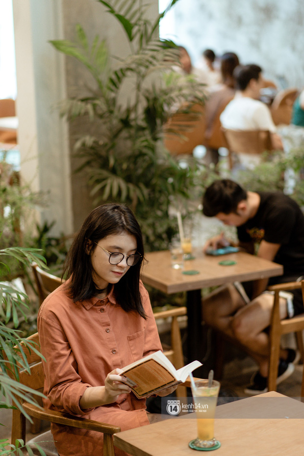 Nữ sinh Hà Thành đạt 8.5 IELTS dù chỉ ôn thi 1 tháng: Bố mẹ là phó Giáo sư, ông nội là Hiệu trưởng, chị gái tốt nghiệp xuất sắc tại Mỹ - 1 Nữ sinh Hà Thành đạt 8.5 IELTS dù chỉ ôn thi 1 tháng: Bố mẹ là phó Giáo sư, ông nội là Hiệu trưởng, chị gái tốt nghiệp xuất sắc tại Mỹ - 1