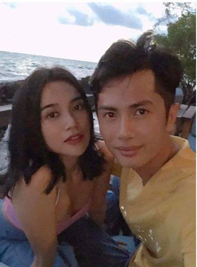Sĩ Thanh vừa làm clip 'giải oan' thì bạn trai Huỳnh Phương lại lỡ miệng nhận túi fake - 1 Sĩ Thanh vừa làm clip 'giải oan' thì bạn trai Huỳnh Phương lại lỡ miệng nhận túi fake - 1