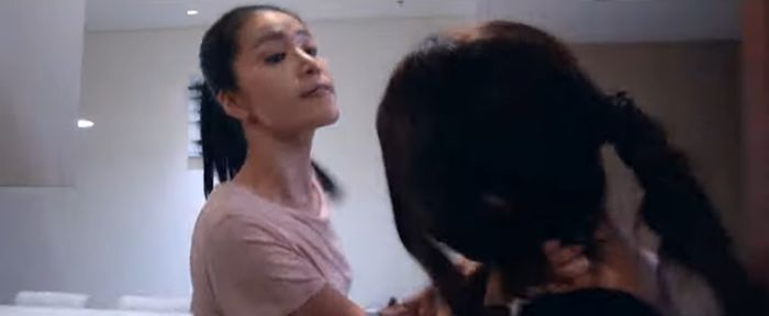 Trailer 'Hoa hậu giang hồ' gây shock với hình ảnh Minh Tú bị ám sát khi đi thi hoa hậu - 17 Trailer 'Hoa hậu giang hồ' gây shock với hình ảnh Minh Tú bị ám sát khi đi thi hoa hậu - 17