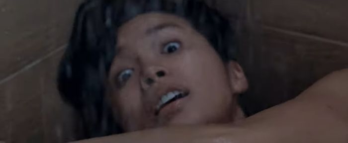 Trailer 'Hoa hậu giang hồ' gây shock với hình ảnh Minh Tú bị ám sát khi đi thi hoa hậu - 23 Trailer 'Hoa hậu giang hồ' gây shock với hình ảnh Minh Tú bị ám sát khi đi thi hoa hậu - 23