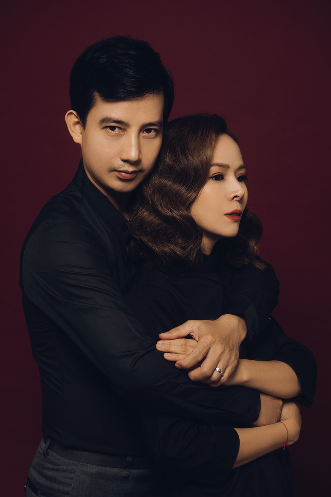 Nguyệt 'Những nhân viên gương mẫu' tiết lộ cuộc sống hôn nhân bên người chồng nhu nhược của 'Hoa hồng trên ngực trái' - 8 Nguyệt 'Những nhân viên gương mẫu' tiết lộ cuộc sống hôn nhân bên người chồng nhu nhược của 'Hoa hồng trên ngực trái' - 8