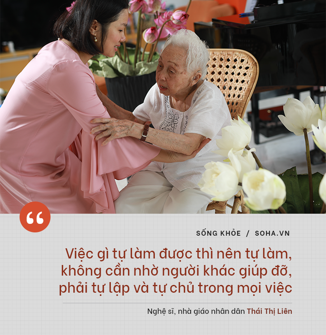 Bí quyết từ ‘người mẹ vĩ đại’ 102 tuổi của NSND Đặng Thái Sơn: Thể dục, thiên nhiên, nước muối... và mỹ phẩm - 3 Bí quyết từ ‘người mẹ vĩ đại’ 102 tuổi của NSND Đặng Thái Sơn: Thể dục, thiên nhiên, nước muối... và mỹ phẩm - 3