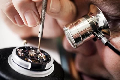 Vì sao đồng hồ Thụy Sĩ lại đắt nhất thế giới, trị giá bằng cả gia tài? - 2 Vì sao đồng hồ Thụy Sĩ lại đắt nhất thế giới, trị giá bằng cả gia tài? - 2