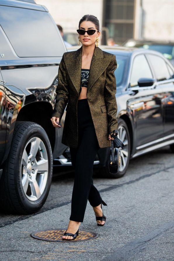 10 trend thời trang quần jeans làm mưa làm gió trên đường phố New York - 7 10 trend thời trang quần jeans làm mưa làm gió trên đường phố New York - 7