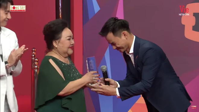 Trấn Thành trêu chọc: 'Thi thoảng tôi đi qua xem Lâm Vỹ Dạ, Mạc Văn Khoa nhưng không hứng thú lắm' - 3 Trấn Thành trêu chọc: 'Thi thoảng tôi đi qua xem Lâm Vỹ Dạ, Mạc Văn Khoa nhưng không hứng thú lắm' - 3