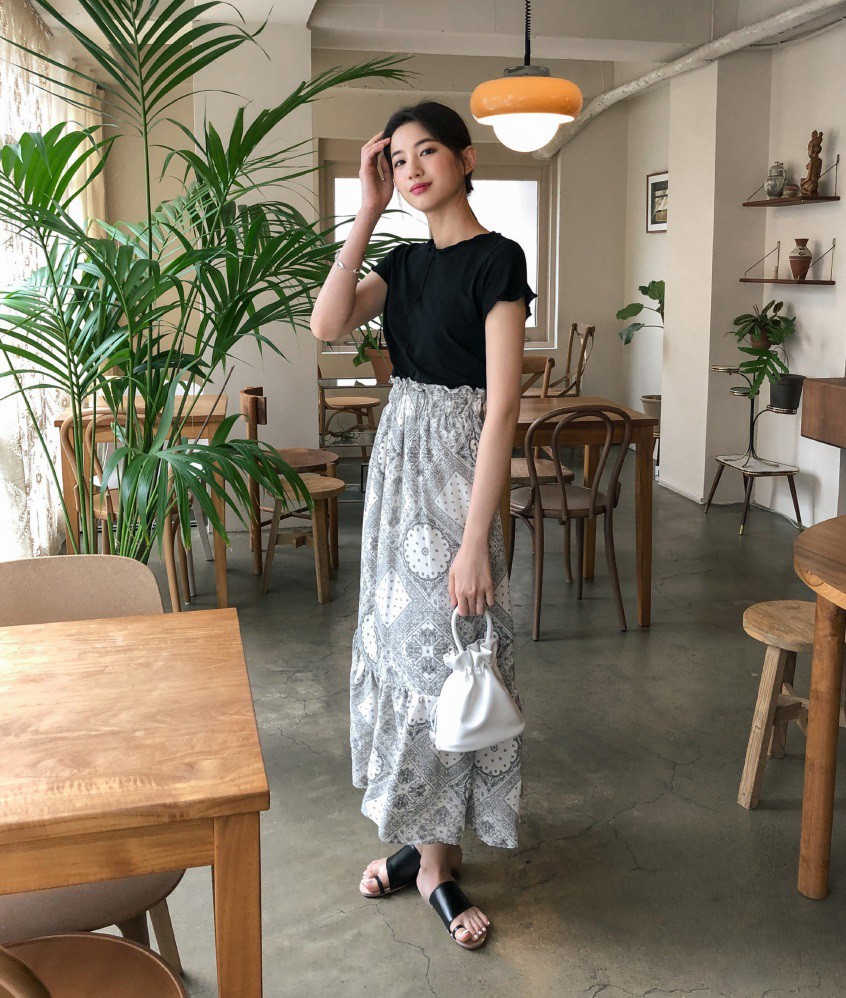 Chị em có cả một mùa lạnh để xúng xính 5 kiểu chân váy xinh phát hờn này, quá nửa diện lên là sang hẳn con người - 5 Chị em có cả một mùa lạnh để xúng xính 5 kiểu chân váy xinh phát hờn này, quá nửa diện lên là sang hẳn con người - 5