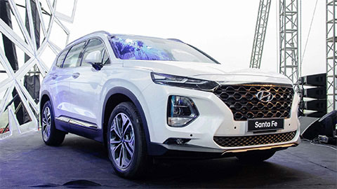 Hyundai Santa Fe 2019 bất ngờ giảm giá sốc Hyundai Santa Fe 2019 bất ngờ giảm giá sốc