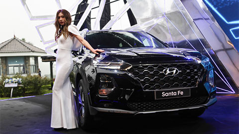 Hyundai Santa Fe 2019 bất ngờ giảm giá sốc - 3 Hyundai Santa Fe 2019 bất ngờ giảm giá sốc - 3