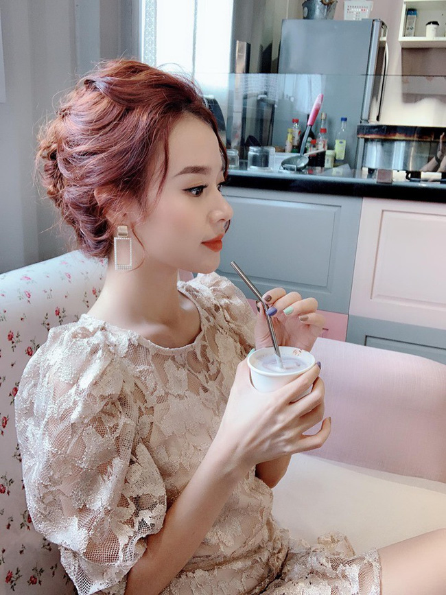 Những cô nàng hot girl đời đầu nay chạm ngưỡng 30: Người độc thân quyến rũ, kẻ yên ấm bên chồng con giàu có - 4 Những cô nàng hot girl đời đầu nay chạm ngưỡng 30: Người độc thân quyến rũ, kẻ yên ấm bên chồng con giàu có - 4