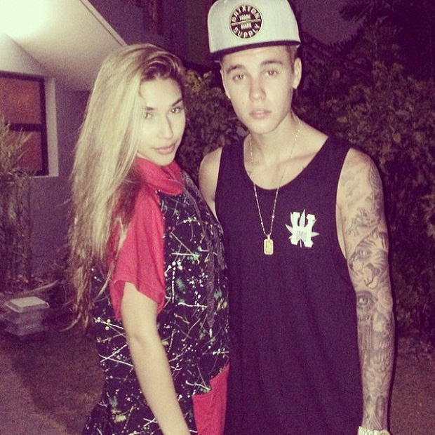 Dàn 15 bóng hồng đi qua đời Justin Bieber: Selena chưa phải sexy nhất, từ 'nàng thơ Sơn Tùng' đến siêu mẫu đều cực phẩm - 16 Dàn 15 bóng hồng đi qua đời Justin Bieber: Selena chưa phải sexy nhất, từ 'nàng thơ Sơn Tùng' đến siêu mẫu đều cực phẩm - 16