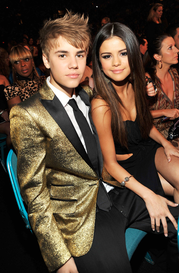 Dàn 15 bóng hồng đi qua đời Justin Bieber: Selena chưa phải sexy nhất, từ 'nàng thơ Sơn Tùng' đến siêu mẫu đều cực phẩm - 4 Dàn 15 bóng hồng đi qua đời Justin Bieber: Selena chưa phải sexy nhất, từ 'nàng thơ Sơn Tùng' đến siêu mẫu đều cực phẩm - 4