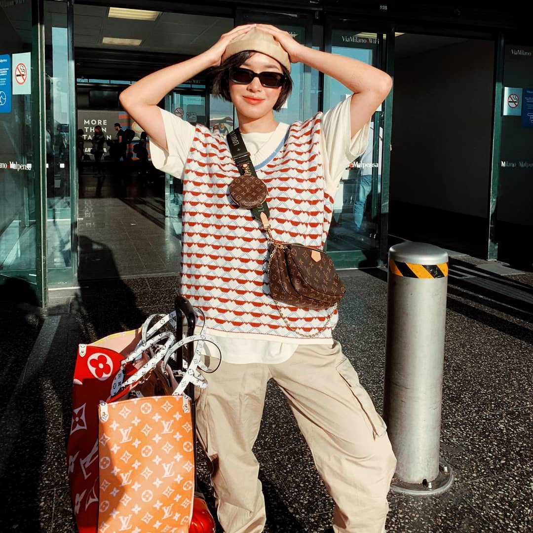 Có quá nhiều màn đụng hàng của sao Âu - Á và tất cả chỉ vì chiếc túi 'phá đảo showbiz' của Louis Vuitton - 8 Có quá nhiều màn đụng hàng của sao Âu - Á và tất cả chỉ vì chiếc túi 'phá đảo showbiz' của Louis Vuitton - 8