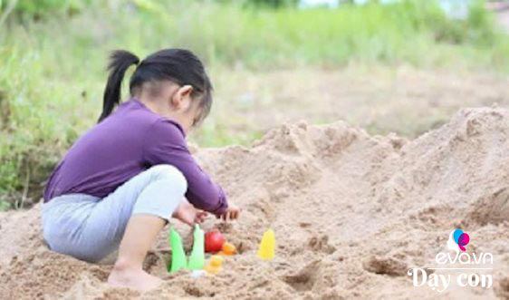 Mẹ than thở vì con 3 tuổi có thói ăn cắp vặt, dân mạng mách hướng xử trí tuyệt hay Mẹ than thở vì con 3 tuổi có thói ăn cắp vặt, dân mạng mách hướng xử trí tuyệt hay