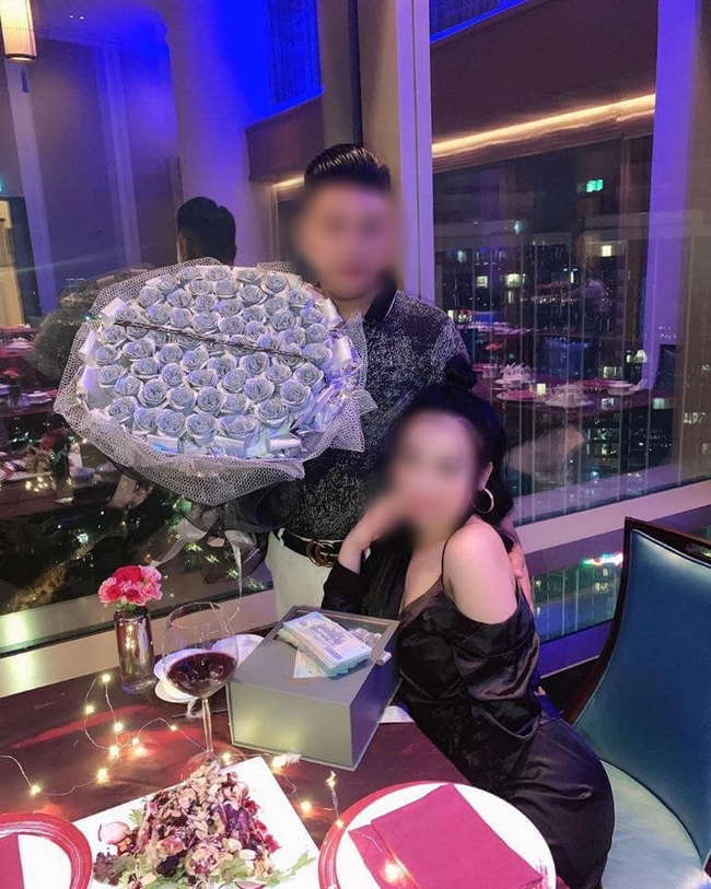 Cô vợ đăng FB khoe chồng hào phóng, ngồi xế hộp, tặng tiền mua túi cứ như mơ, nào ngờ vài ngày sau bộ mặt thật ông chồng bị bóc khiến dân mạng tặng một 'rổ' mỉa mai - 4 Cô vợ đăng FB khoe chồng hào phóng, ngồi xế hộp, tặng tiền mua túi cứ như mơ, nào ngờ vài ngày sau bộ mặt thật ông chồng bị bóc khiến dân mạng tặng một 'rổ' mỉa mai - 4