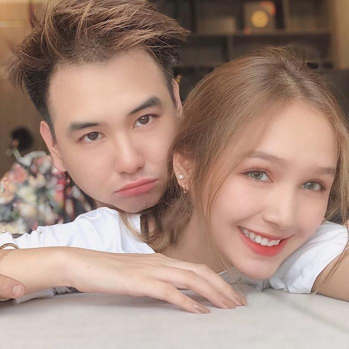 Đôi bạn thân hotgirl 2k2 đến cả gương mặt, ngoại hình cũng 'hợp cạ' xuất sắc đến thế này đây! - 4 Đôi bạn thân hotgirl 2k2 đến cả gương mặt, ngoại hình cũng 'hợp cạ' xuất sắc đến thế này đây! - 4