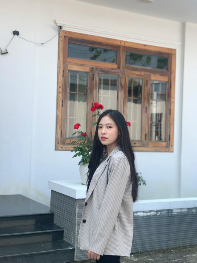 Nữ sinh 1999 ngồi trên ghế chủ toạ với vai trò Thẩm phán khiến dân tình xôn xao vì vừa xinh xắn vừa quá đỗi tài năng - 15 Nữ sinh 1999 ngồi trên ghế chủ toạ với vai trò Thẩm phán khiến dân tình xôn xao vì vừa xinh xắn vừa quá đỗi tài năng - 15