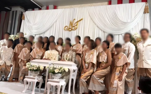 Đồng ý cưới triệu phú 50 tuổi sau 1 đêm, cô gái trẻ vỡ mộng khi biết tin chồng bỏ trốn, để lại khoản nợ cả tỷ đồng sau 3 tháng bên nhau - 1 Đồng ý cưới triệu phú 50 tuổi sau 1 đêm, cô gái trẻ vỡ mộng khi biết tin chồng bỏ trốn, để lại khoản nợ cả tỷ đồng sau 3 tháng bên nhau - 1